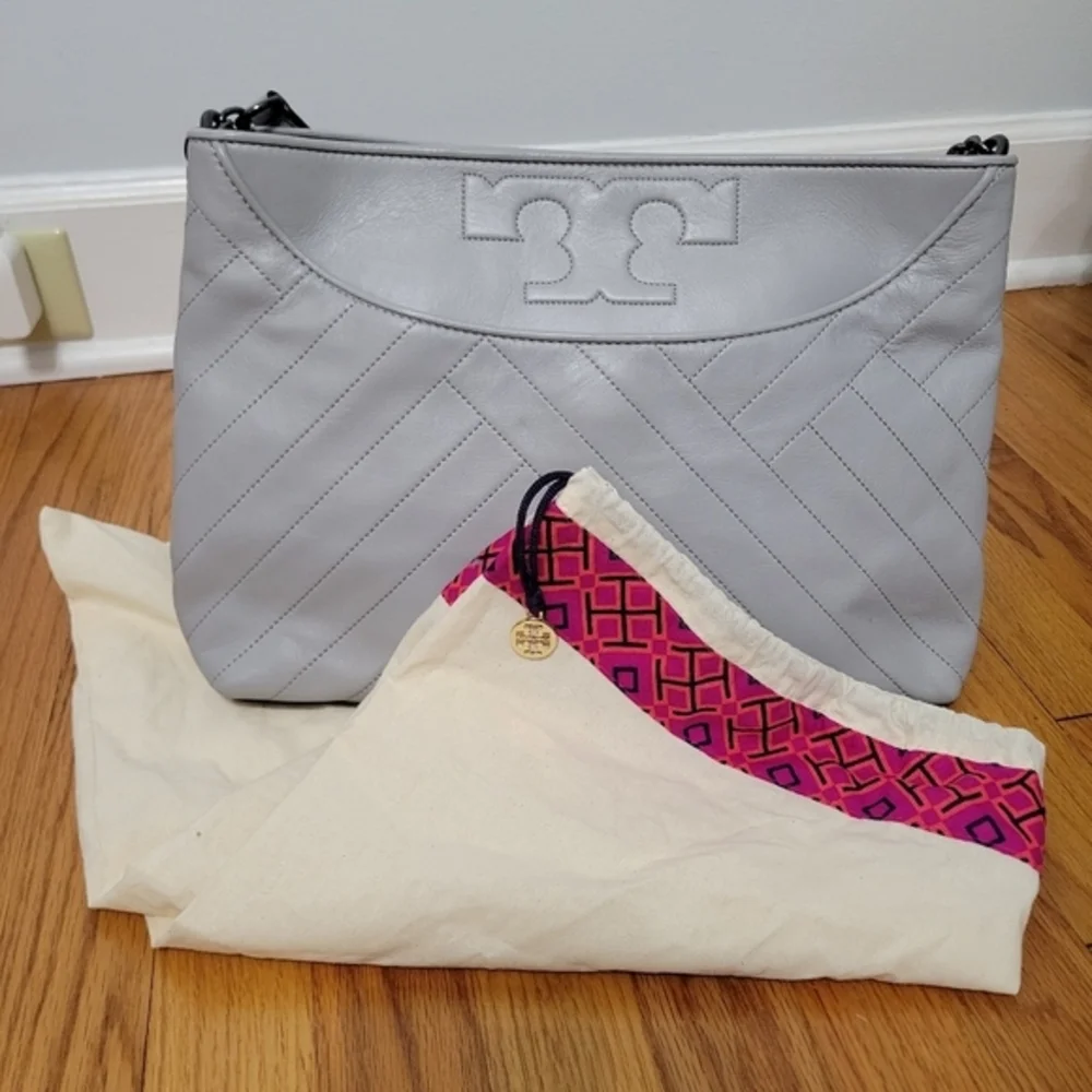 Tory Burch Alexa Quilted Slouchy Leather Tote Cement‎ Grey Gray Luxury Chevron